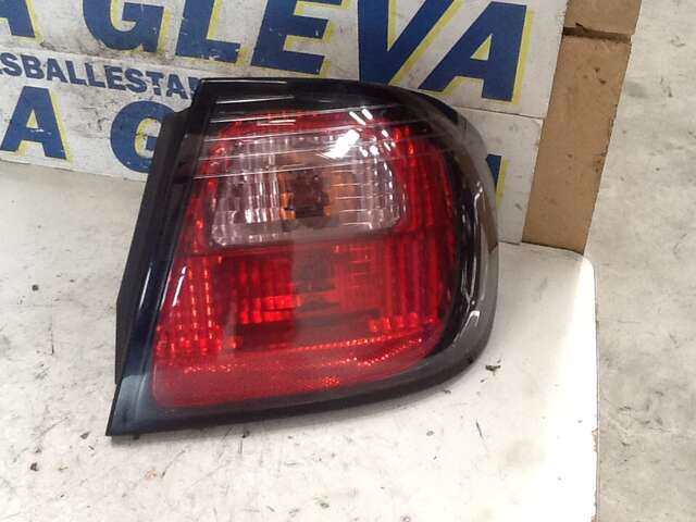 Piloto Trasero Derecho Nissan Primera 2.0 0CV