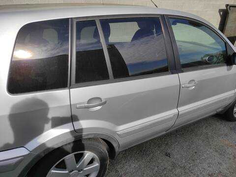 Puerta Trasera Derecha Ford Fusion HHJB
