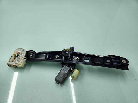 Foto 2ª: Elevalunas Manual Trasero Derecho Bmw Serie 3 315 318D 143CV 105KW [N47D20C] (2013)