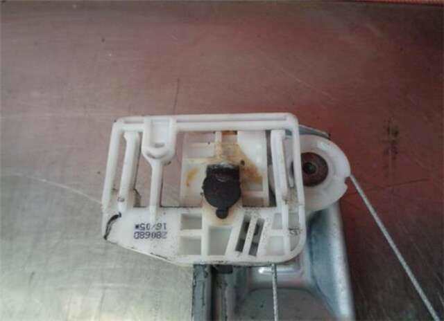 Foto 3ª: Elevalunas Eléctrico Trasero Derecho Renault Megane 1.5 CONFORT AUTHENTIQUE [1.5 LTR. - 74 KW DCI DIESEL] II CLASSIC BERLINA (2003-_) [K9KF728]
