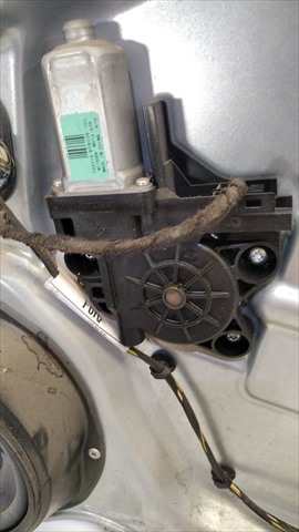 Foto 3ª: Elevalunas Eléctrico Delantero Derecho Ford C Max 1.8 DIESEL [D/KKDA] (2008)