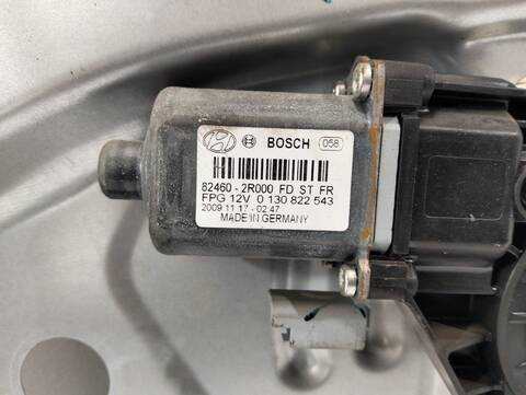 Foto 3ª: Elevalunas Eléctrico Delantero Derecho Hyundai i30 COMFORT 1 CRDI CAT 1582 CM3) 116CV (2007)