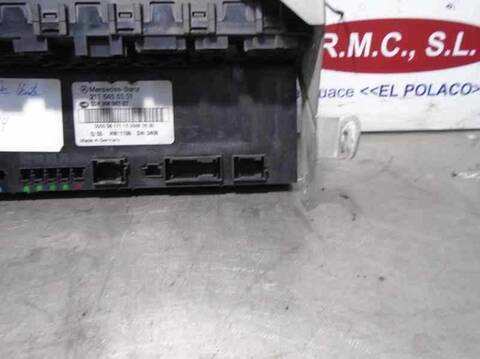 Foto 3ª: Caja Reles Fusibles Mercedes Clase E 180 E 220 CDI 211.008) BERLINA 170CV 125KW [646821] (2006)