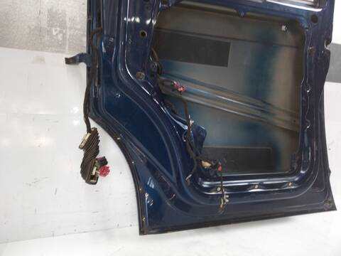 Puerta Delantera Derecha Volkswagen Transporter 130 CV 96KW