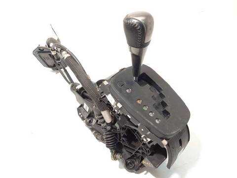 Foto 2ª: Palanca de Cambio Toyota Yaris HYBRID FEEL 101CV 74KW [1NZFXE] (2015)