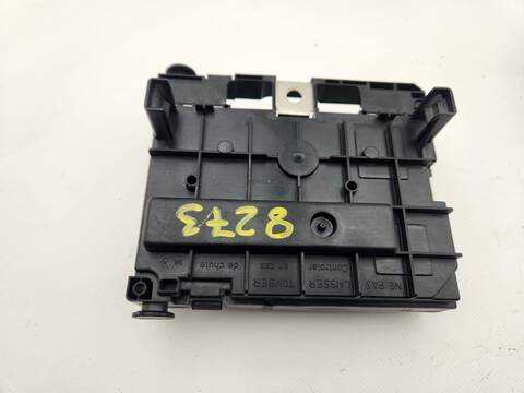 Foto 2ª: Caja Reles Fusibles Peugeot 5008 PREMIUM 150CV 110KW [RHE] (2010)
