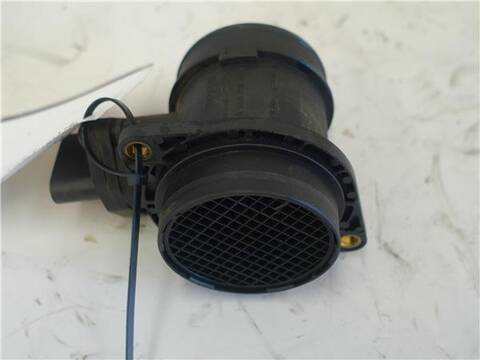 Foto 2ª: Caudalimetro Audi Tt 1.8 T COUPE 132KW) 180CV [APP] (2000)