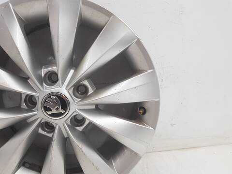 Foto 3ª: LLanta Aleacion Skoda Karoq AMBITION 4X4 (2017)