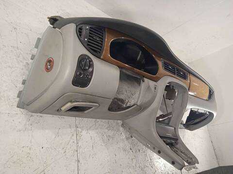 Foto 3ª: Salpicadero Jaguar X Type 2.5 V6 24V CAT 196CV 144KW [XB] (2003)