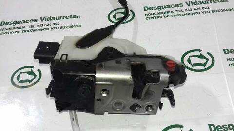Foto 2ª: Cerradura Puerta Trasera Derecha Peugeot 208 1.2 12V E-VTI 82CV 60KW [HM01] (2016)