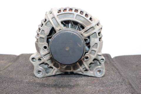 Foto 2ª: Alternador Volkswagen Jetta ADVANCE BLUEMOTION 105CV 77KW (2004)