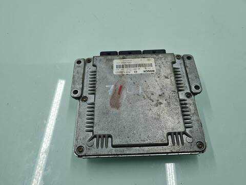 Foto 3ª: Centralita Motor ECU Renault Master L1H1 CAJA CERRADA 3.3 TO 114CV 84KW [G9U720] (2003)