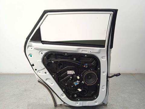 Foto 4ª: Puerta Trasera Izquierda Hyundai Tucson 132CV 97KW [D4FE] (2020)