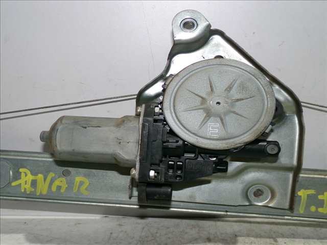 Foto 3ª: Elevalunas Eléctrico Trasero Izquierdo Suzuki Grand Vitara 1.9 DCI 2006-2015 [F9Q] (2013)