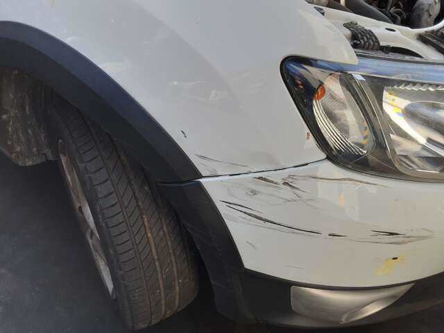 Foto 2ª: Aleta Delantera Derecha Dacia Sandero 0.900 90CV [H4B 400] (2014)