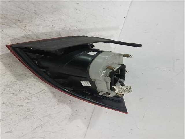 Foto 3ª: Piloto Trasero Izquierdo Volkswagen Phaeton 3.0 V6 TDI 4MOTION 240CV [CARB CEXA] (2002)