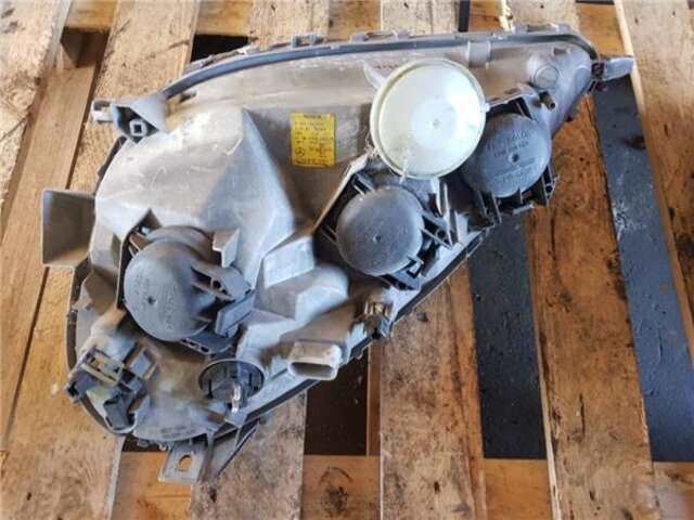 Foto 2ª: Faro Derecho Mercedes Clase A 140 1.6 160 (168.033) [1.6 LTR. - 75 KW CAT] [M 166.960]