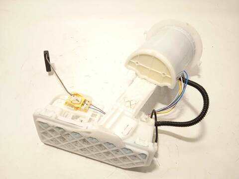 Foto 2ª: Bomba Combustible Toyota Yaris 1.5 HYBRID MXPJ10L) 92CV 68KW [M15A] (2023)