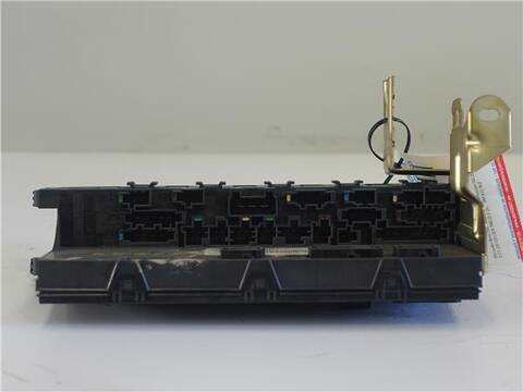 Foto 2ª: Caja Reles Fusibles Mercedes Clase C 160 2.2 C 220 CDI 203.706) COUPE 143CV 105KW [OM 611.962] (2003)