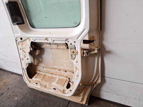 Foto 2ª: Puerta Lateral Corredera Izquierda Volkswagen Caddy FURG. 1.9 TDI BSU) 75CV (2010)