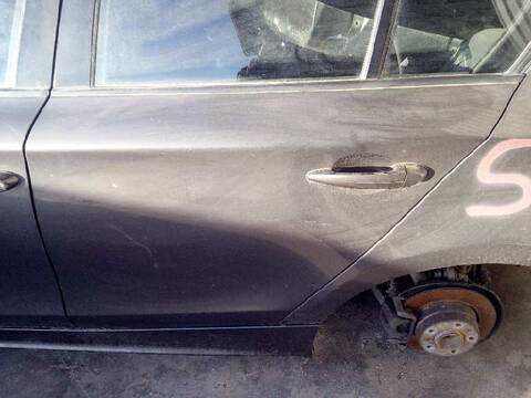 Foto 2ª: Puerta Trasera Izquierda Bmw Serie 1 114 118D BERLINA 122CV 90KW [204D4 D] (2005)