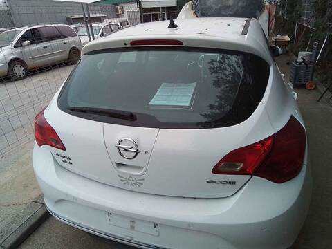 Foto 2ª: Portón Opel Astra EXCELLENCE 110CV 81KW [B16DTL] (2014)