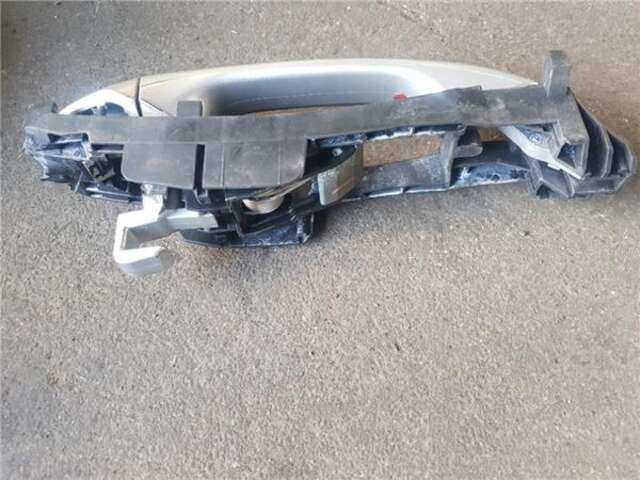 Foto 2ª: Maneta Exterior Trasera Derecha Mercedes Clase C 160 2.2 200 CDI (203.004) [2.2 LTR. - 85 KW CDI CAT] [OM 611.962]