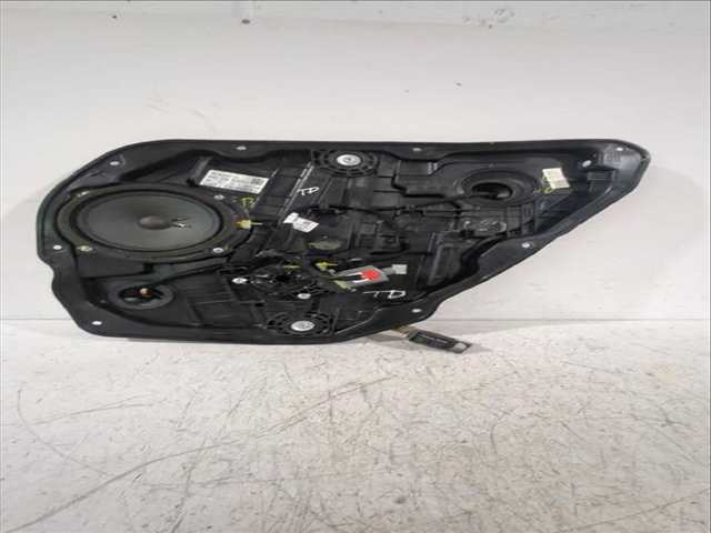 Foto 1ª: Elevalunas Manual Trasero Derecho Kia Ceed 1.0 T-GDI 120CV [G3LC G3LE] (2018)