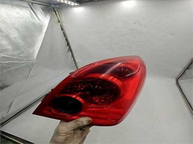 Foto 3ª: Piloto Trasero Derecho Nissan Primera 1.6 VISIA [1.6 LTR. - 80 KW CAT]