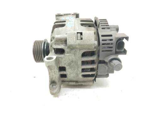Foto 2ª: Alternador Mercedes Clase A 140 A 150 A-EDITION 169.031) 95CV 70KW [266920] (2005)