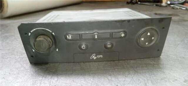 Foto 2ª: Sistema Audio Radio CD Renault Megane 2.0 AUTHENTIQUE [2.0 LTR. - 99 KW] II COUPE/CABRIO (2003-_) [F4RZ770]