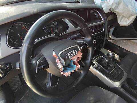 Foto 3ª: Volante Audi A4 2.0 16V TDI CLEAN DIESEL 150CV 110KW [CJCD] (2014)