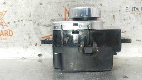 Foto 3ª: Mando Multifuncion Mercedes Clase A 140 A 200 CDI 176.008) 136CV 100KW [651930] (2017)