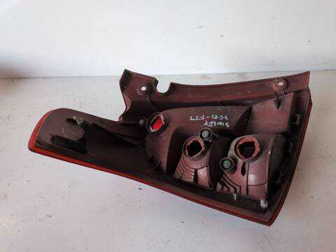 Foto 3ª: Piloto Trasero Derecho Suzuki Swift Z13DT BERLINA (2006)