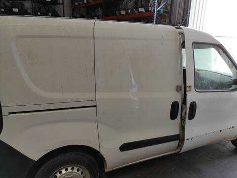 Puerta Lateral Corredera Derecha Fiat Doblo 1.6 D 105CV 77KW II 263) CARGO 263A2000