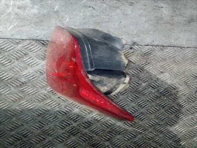 Foto 2ª: Piloto Trasero Derecho Volkswagen Polo ADVANCE 90CV 66KW [CAY] (2014)