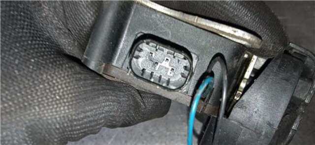 Foto 3ª: Cerradura Puerta Delantera Derecha Mercedes Vito 109 CDI [OM 646.980]