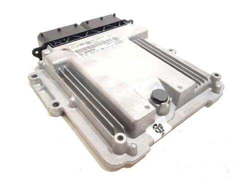 Foto 2ª: Centralita Motor ECU Land Rover Discovery 2.0 TD4 CAT 150CV 110KW [204DTD] (2015)