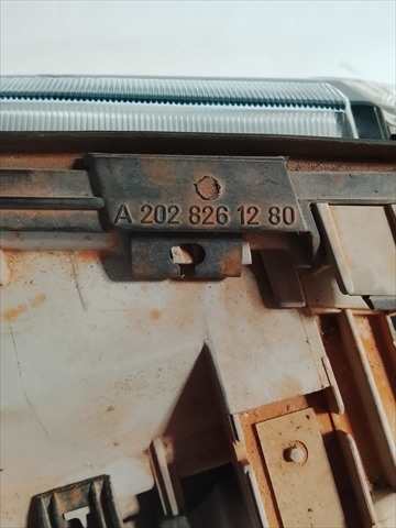 Foto 2ª: Faro Derecho Mercedes Clase C 220 2.2 CDI [D/OM 611960] (1998)