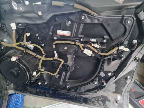 Elevalunas Eléctrico Delantero Derecho Mazda CX7 2.2 CRTD ER) ACTIVE 173CV 127KW