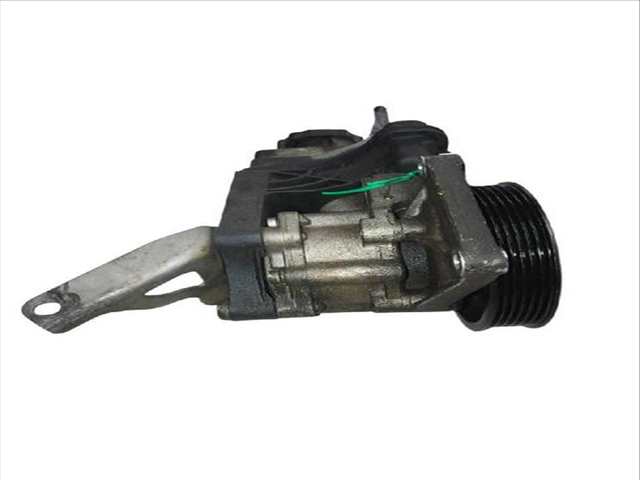 Bomba de Direccion Mercedes Clase E 180 E 220 CDI - BLUETEC 212.001 212.002)