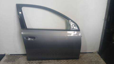 Puerta Delantera Derecha Volkswagen Golf 1.6 TDI 105CV 77KW