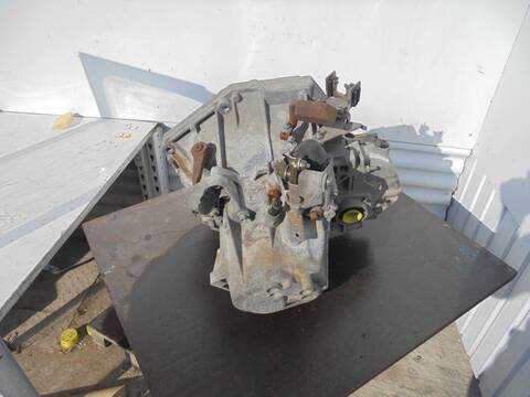 Foto 3ª: Caja Cambios Alfa Romeo 147 1.9 JTD 120 COLLEZIONE 120CV 88KW [937A3000] (2006)