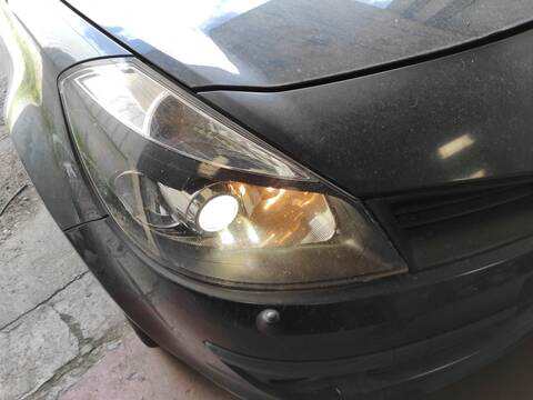 Faro Derecho Renault Clio K4M800