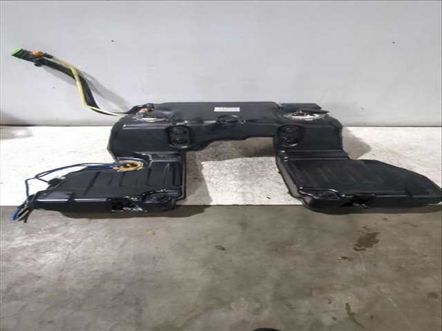 Foto 1ª: Deposito de Combustible Volkswagen Phaeton 3.0 V6 TDI 4MOTION 240CV [CARB CEXA] (2002)