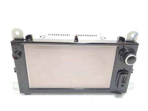 Foto 3ª: Sistema Audio Radio CD Renault Clio ZEN 90CV 66KW [H4B408] (2018)