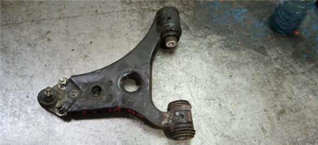 Brazo Suspension Delantero Derecho Mercedes Clase A 140 2.0 A 180 CDI (169.007) [2.0 LTR. - 80 KW CDI CAT]