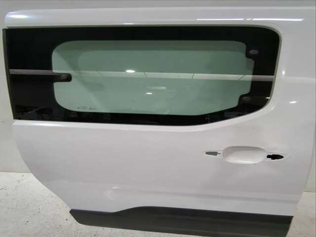 Foto 3ª: Puerta Lateral Corredera Derecha Peugeot Rifter 1.5 BLUEHDI 100 102CV 75KW [YHT (DV5RCF),YHY (DV5RD)] (2024)