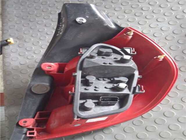 Foto 2ª: Piloto Trasero Izquierdo Renault Clio 1.5 PACK DYNAMIQUE [1.5 LTR. - 63 KW DCI DIESEL CAT] [k9k t7]