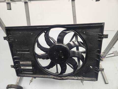 Foto 3ª: Electroventilador Seat Leon STYLE 115CV 85KW [DTRD] (2022)